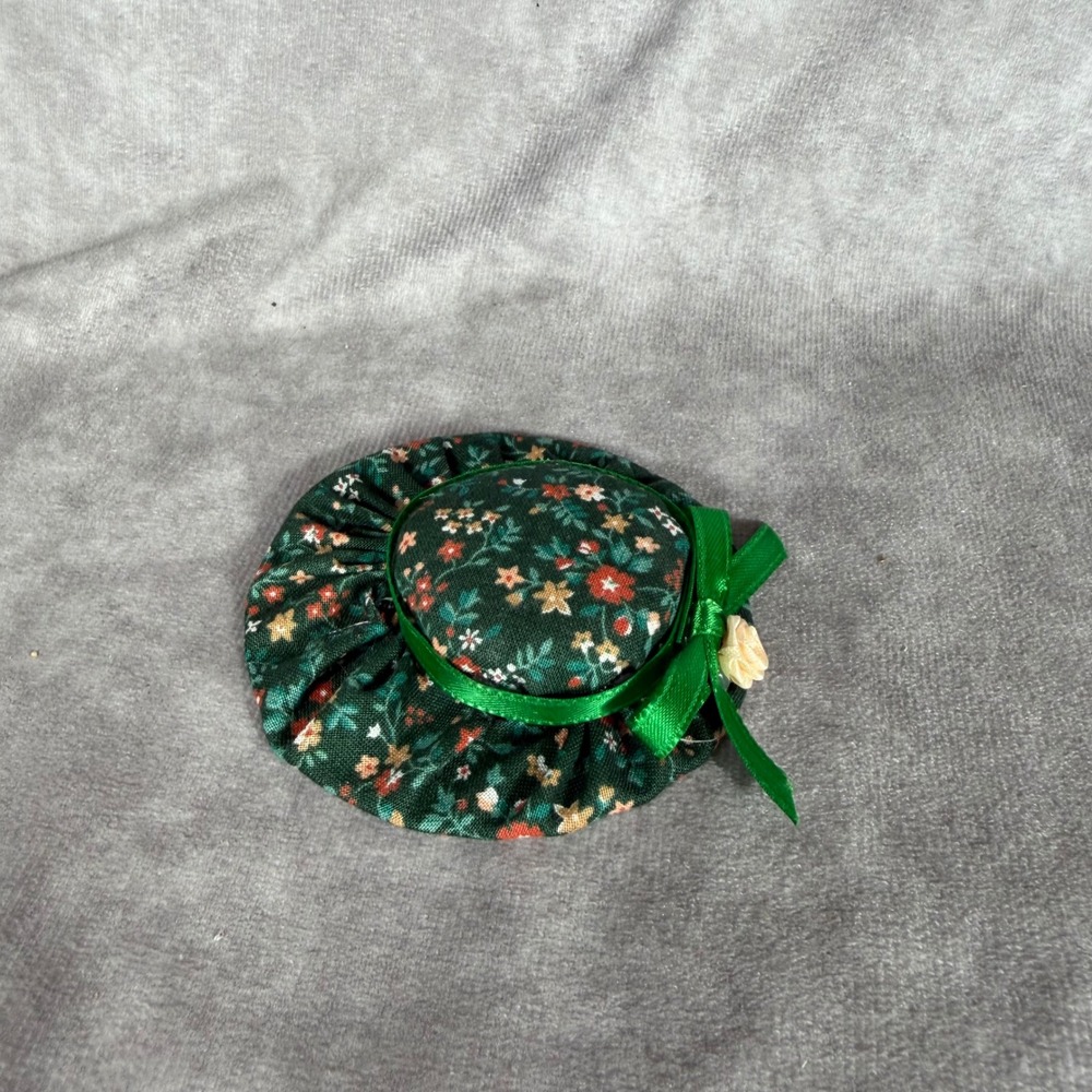 Vtg Floral Hat Miniature Decor Ornament Green Bonnet w Ribbon &‎ Rosette Cottage